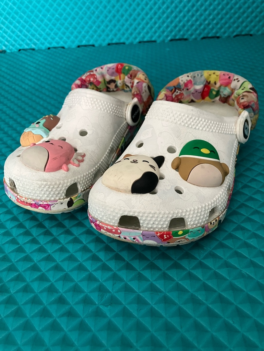 CROCS Unisex Kids Squishmallows Classic Clogs | 11